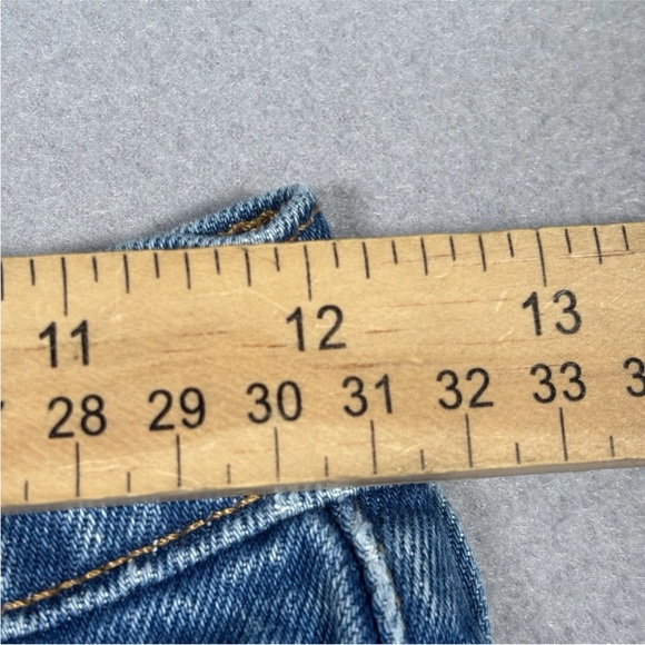 Levi's 501 Denim Shorts Women's 24 Blue Mid-Rise Hem Button-Fly Distressed - Picture 4 of 14